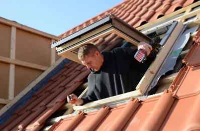 Pose de fenêtres de toit Velux à Sentelie